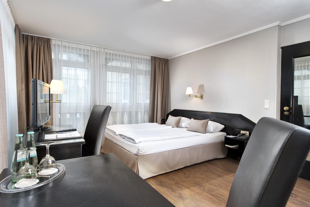 Hotel Munich North Neufahrn bei Freising Quarto foto